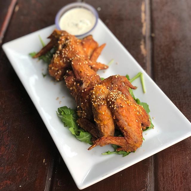 Attention all #heatseekers ! Our #angrywings just got a bit angrier with @chefkatherinefuchs new #carolinareaper #sauce  Perfect with several #pints !
.
.
.
#astoria #astoriaqueens #ditmarsblvd #nyceats #eeeeeats #nycfoodie #nycfoodies #wings #eater #buzzfeedtasty @weheartastoria @qnsgram @boastnyc @starvingactressnyc @thehungrydominican @givemeastoria @yelpqueens @seanseaevans @_aaausa @auwomennyc